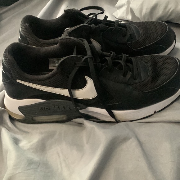 Nike Air Max - Picture 2 of 5